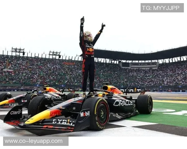 克里斯坦特谈加图索与球队斗志透露自己在多个位置上均能发挥出色